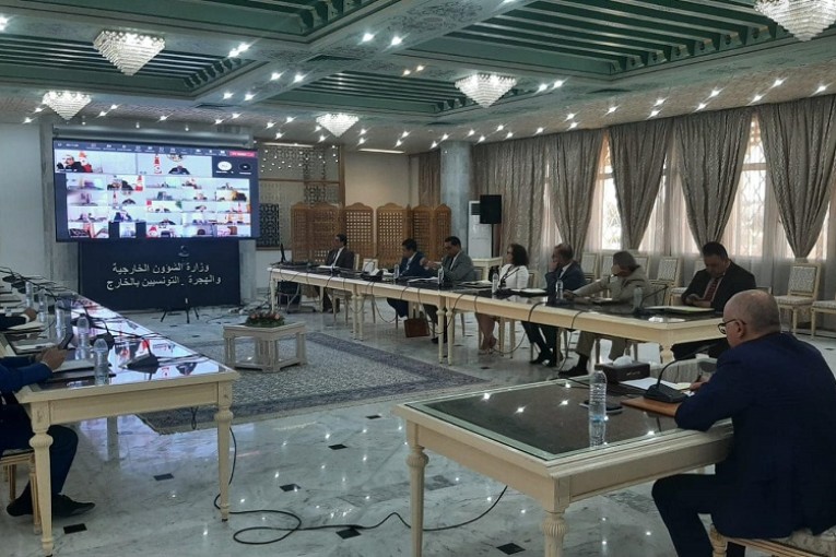 وزير الخارجية يدعو البعثات الديبلوماسية لدى القارتين الأوروبية والأمريكية إلى بذل الجهود للتعريف بمواقف تونس