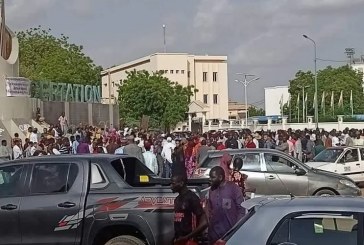 مظاهرات مطالبة بإنهاء احتجاز رئيس النيجر