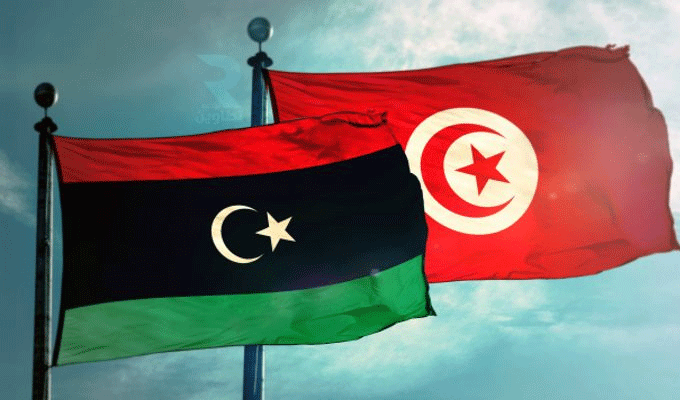 دوريات أمنية ليبية تمنع المهاجرين غير النظاميين القادمين من تونس من دخول أراضيها