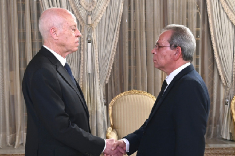 سعيّد لرئيس الحكومة الجديد: أمامنا تحدّيات كبيرة لا بدّ من رفعها