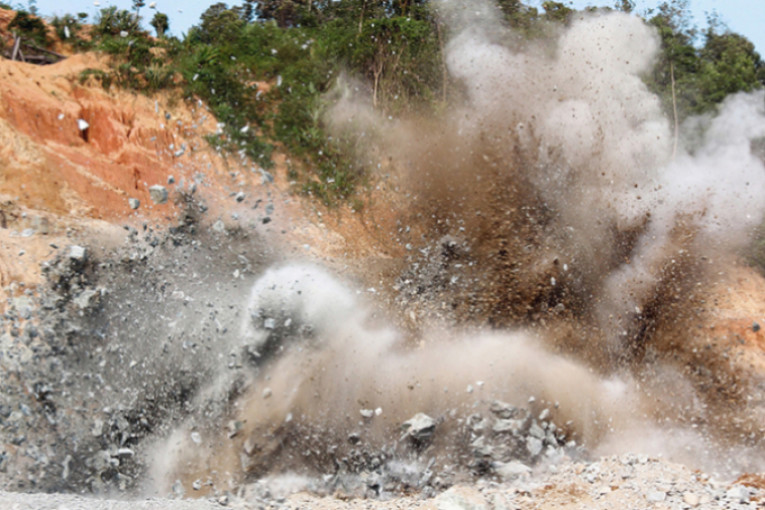 جبل مغيلة: إصابة شاب في انفجار لغم
