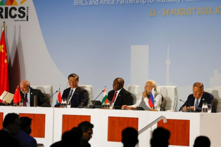 انضمام السعودية والإمارات ومصر لمجموعة ‘بريكس’