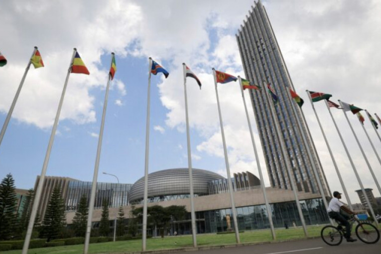 الاتحاد الإفريقي يعلّق مشاركة الغابون