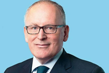 نائب رئيسة المفوضية الأوروبية يستقيل من منصبه