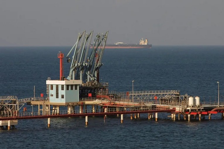 ليبيا: حظر تجول وإغلاق موانئ تأهباً لإعصار متوقع