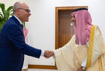 وزير الخارجية ونظيره السعودي يتّفقان على دفع علاقات التعاون بين البلدين