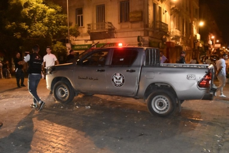 بلدية تونس: ‘التصدي للانتصاب الفوضوي والاستغلال المفرط للرصيف سيتواصل حتى يعود للعاصمة رونقها السابق’