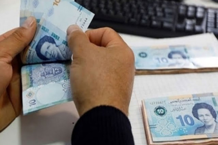 يهم أبناء العائلات المعوزة : الترفيع في المساعدة المالية الخاصة بالعودة المدرسية من 50 إلى 100 دينار