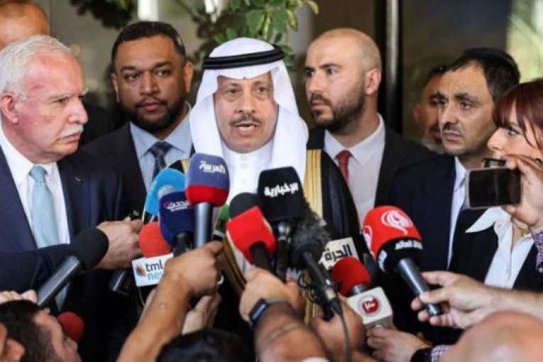 سفير السعودية يبدأ مهامه في الأراضي الفلسطينية لأول مرة منذ عقود