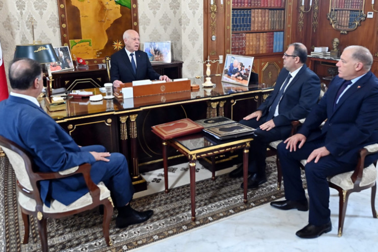 رئيس الجمهورية يأمر بمواصلة التصدي للانتصاب الفوضوي