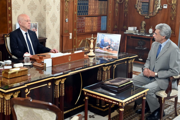 رئيس الجمهورية: تونس لن تخضع لأي املاءات من الخارج