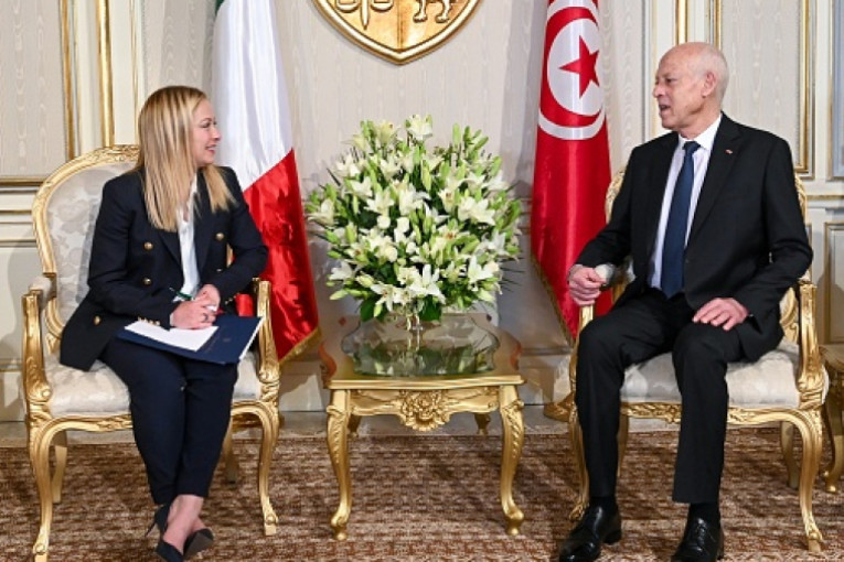 برلماني أوروبي: جورجا ميلوني فشلت فشلا ذريعا في تونس