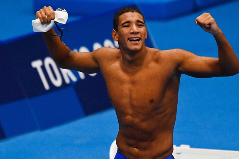 أحمد الحفناوي مرشح لجائزة افضل سباح في لعالم لسنة 2023