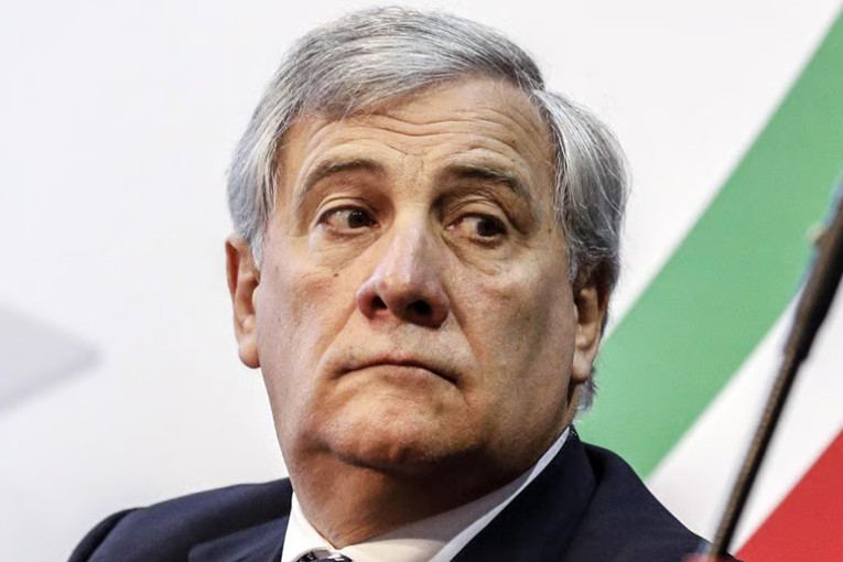 تاياني: مذكرة تفاهم مع تونس لتعزيز الهجرة النظامية ضد المتاجرين بالبشر