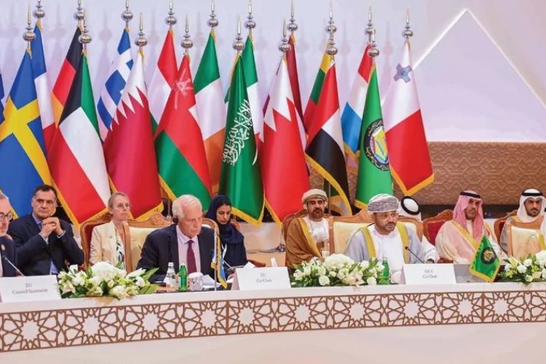 مجلس التعاون الخليجي يدعو إلى مفاوضات سلام فورية!