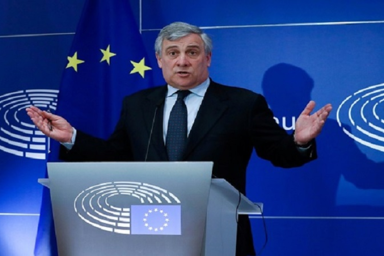 تاياني سيزور تونس لتوقيع اتفاقية لزيادة الهجرة النظامية