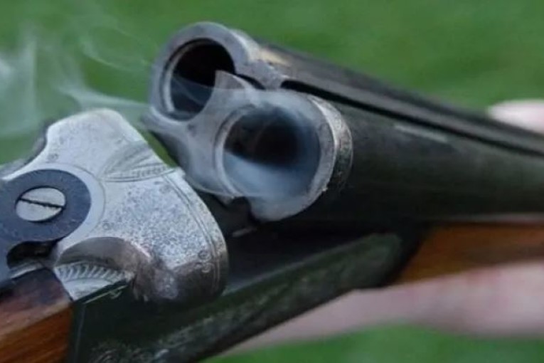 وزير الداخلية: سنسوّي وضعية 10 آلاف بندقية صيد