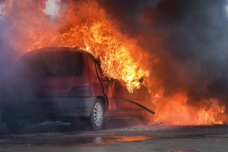 قابس: وفاة شخصين وإصابة ثالث بحروق في حادث مرور