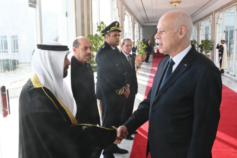 رئيس الجمهورية يتحول إلى الكويت لتعزية عائلة الأمير الراحل نواف الصباح