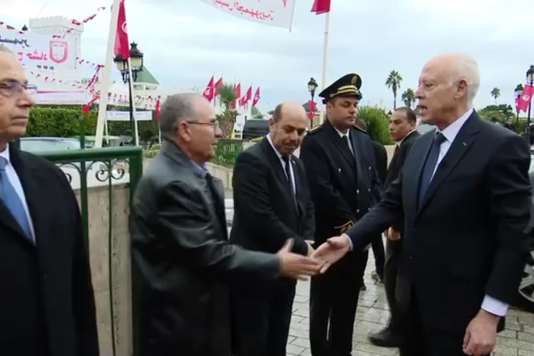 قيس سعيّد: 1500 انتداب تم دون إطار قانوني في مؤسسة واحدة