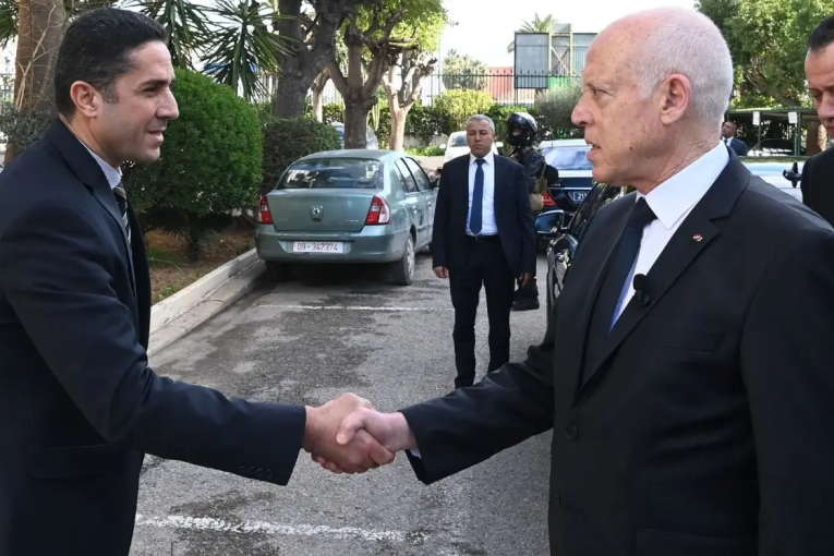 رئيس الدولة: فساد.. تهريب.. موالاة ورشوة صلب ديوان التجارة