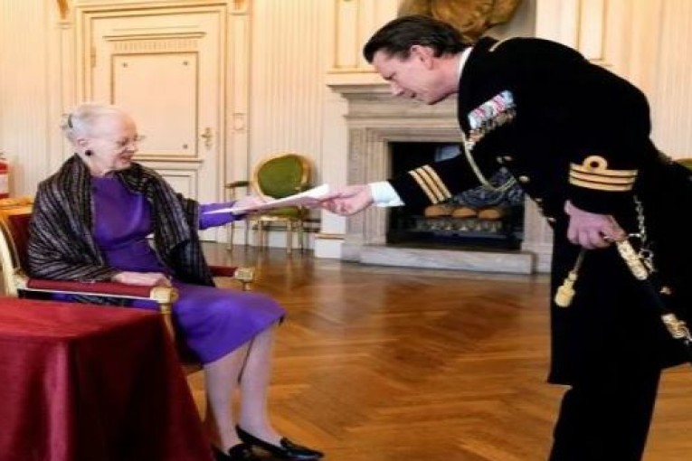 بمرسوم تاريخي: ملكة الدنمارك تتنحى عن العرش