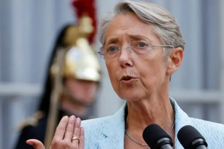 استقالة رئيسة الوزراء الفرنسية