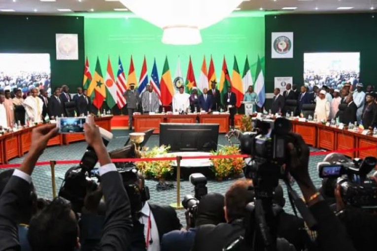 ثلاث دول تنسحب من تكتل ‘إيكواس’