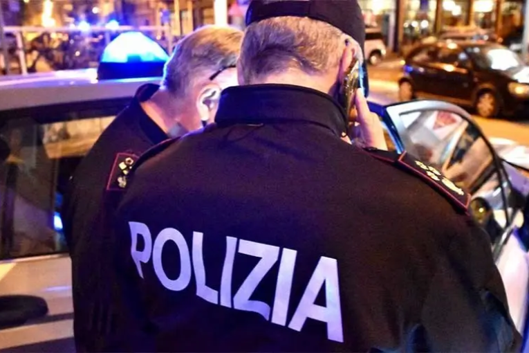 إيطاليا تُرحّل تونسيا  أدين في فرنسا بتهمة تمجيد الإرهاب