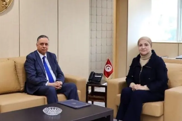 وزيرة العدل تؤكد الالتزام بالنزاهة في مناظرة الملحقين القضائيين