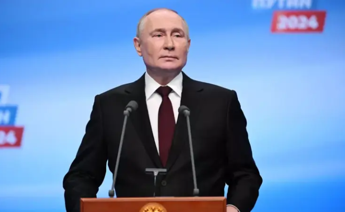 بوتين يحقق فوزا كبيرا في الانتخابات ويؤكد أن روسيا لن ”يرهبها”خصومها