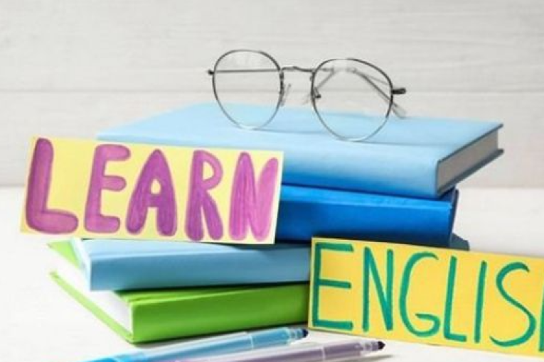 سفارة أمريكا بتونس تعلن عن إطلاق دورات تكوينية مجانية لفائدة مدرسي اللغة الأنقليزية