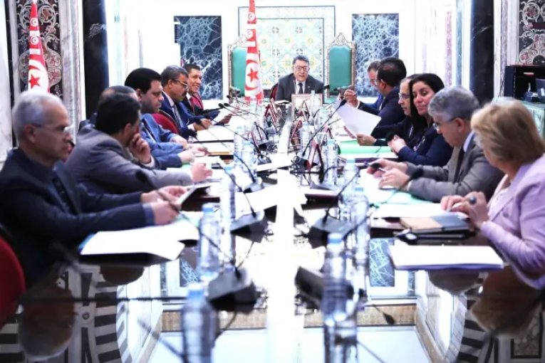 مكتب البرلمان يحيل 42 سؤالا على أعضاء من الحكومة