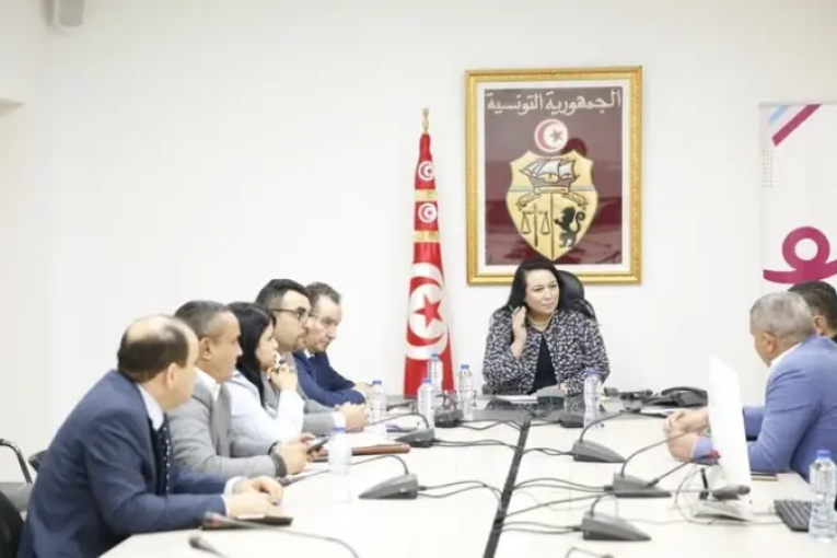 شبهة استدراج أطفال عبر الأنترنات.. اجراءات عاجلة من وزارة الطفولة