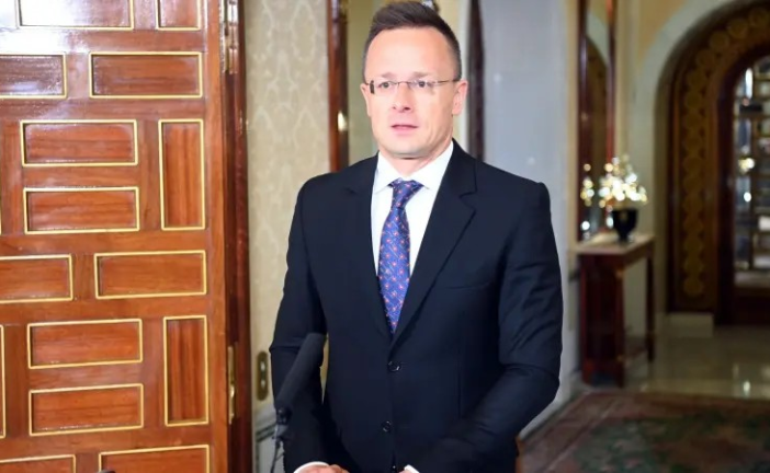 وزير خارجية المجر للاتحاد الأوروبي: لا تتدخّلوا في سياسة تونس الداخلية