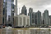 الإمارات تُسجّل أكبر كمية أمطار منذ 75 عاما