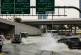 الإمارات.. أمطار غزيرة وسيول والسلطات تحذّر