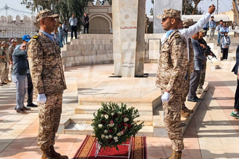 وزير الدفاع يشرف على إحياء الذكرى 66 لمعركة رمادة