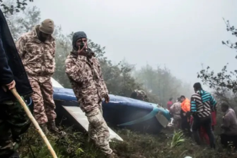 تحطّم مروحية رئيسي.. الجيش الإيراني ينشر تقرير التحقيق الأولي
