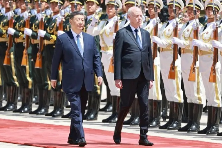 الرئيس الصيني يقيم استقبالا خاصا للرئيس قيس سعيّد