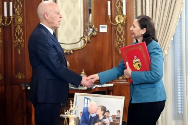 رئيس الجمهورية يدعو إلى إيجاد حلّ نهائي لمشروع ‘سما دبي’