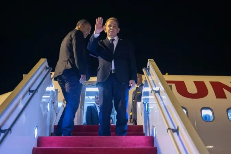 رئيس الحكومة يترأس الوفد التونسي المشارك في أوّل قمة كورية – أفريقية