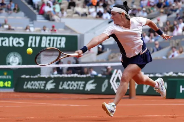 أنس جابر تُغادر رولان غاروس