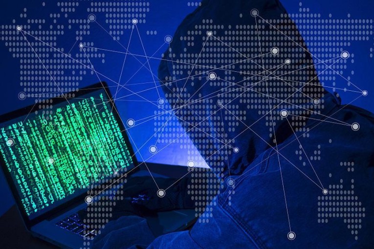 هجوم سيبراني أم خلل تقني.. هذا هو السبب وراء الاضطراب الذي ضرب الأنظمة العالمية…