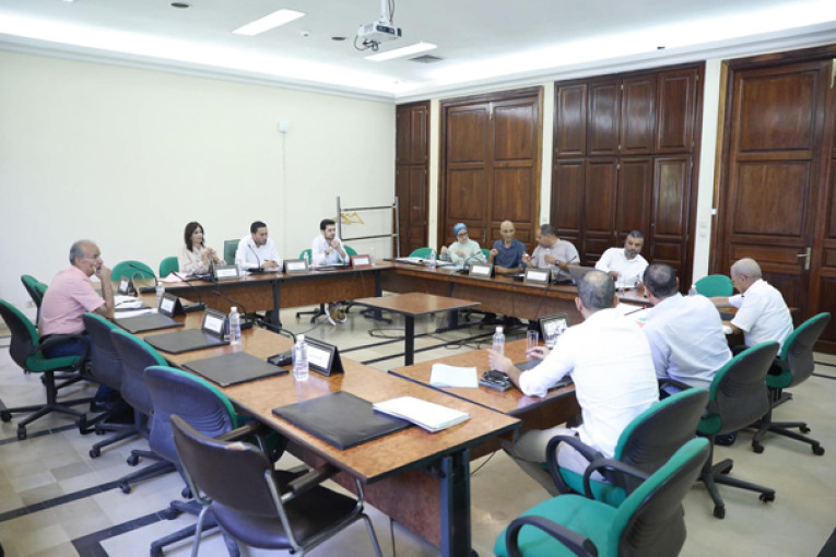 لجنة الصّناعة والتجارة والثروات الطبيعية والطاقة والبيئة تنظر في عدد من مقترحات القوانين