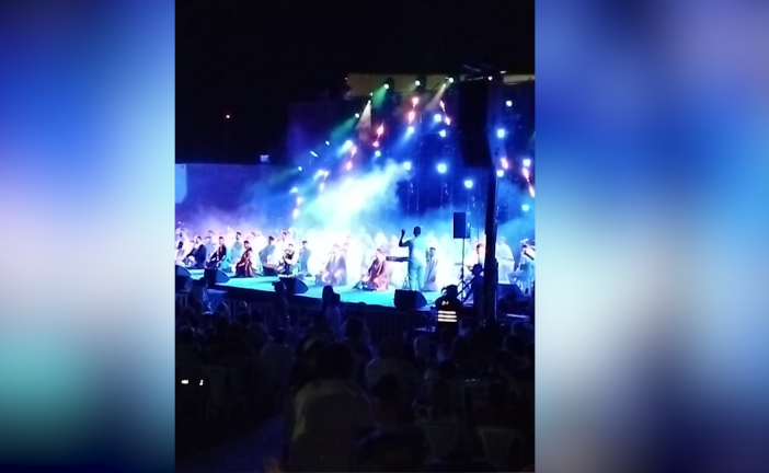 عرض الزيارة في افتتاح مهرجان باجة الدولي: الجمهور التونسي وفيّ كعادته للأغاني الصوفية