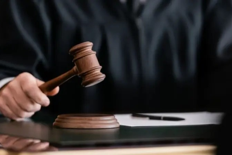 الاحتفاظ برئيس مدير عام ‘التونيسار’