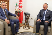 وزير الشؤون الاجتماعية يلتقي سفير الجزائر بتونس