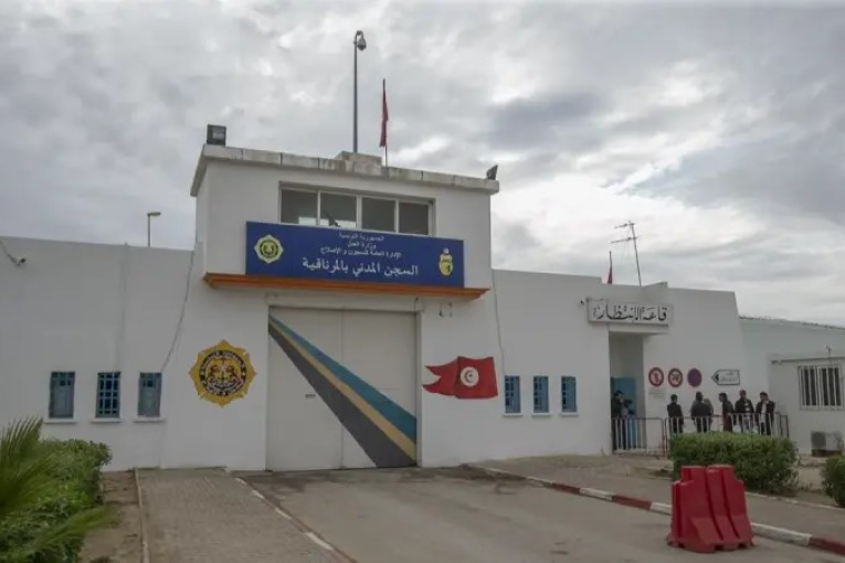 فرار إرهابيين من المرناقية: بطاقتا إيداع بالسجن في حقّ إطاري سجون