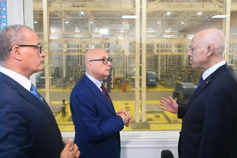 سعيد يدعو إلى مراجعة الاجراءات المعقدة الخاصة بإنجاز المشاريع العمومية